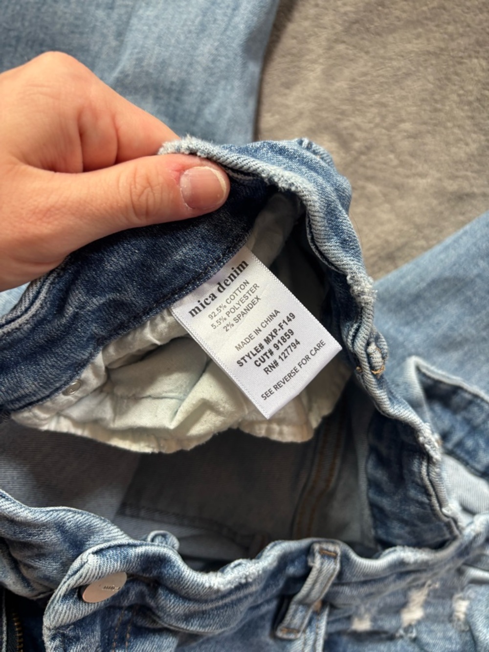 Mica Light Wash Frayed Hem Cropped Jeans - Picture 4 of 4